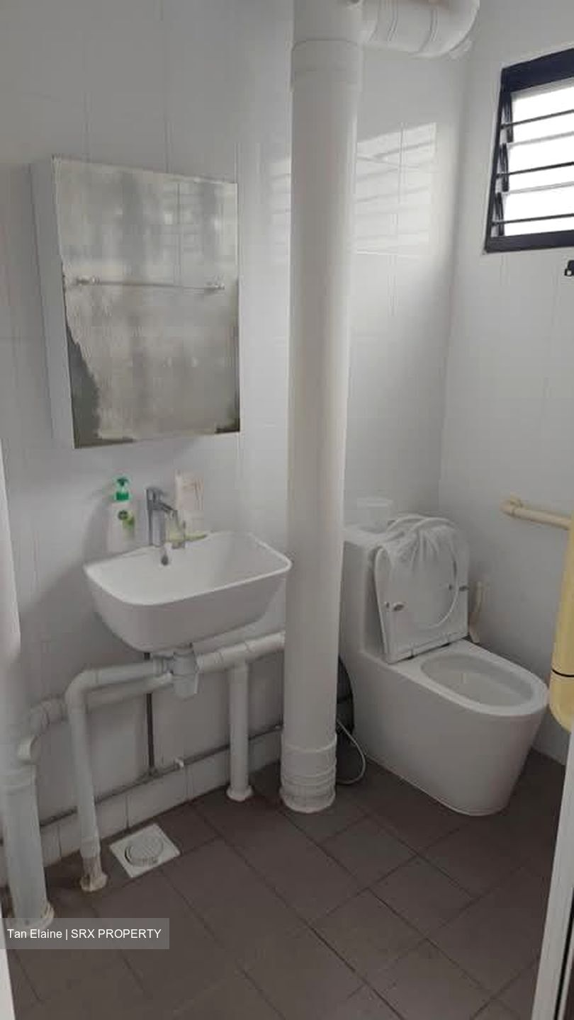 Blk 130 Yishun Street 11 (Yishun), HDB 4 Rooms #540589401